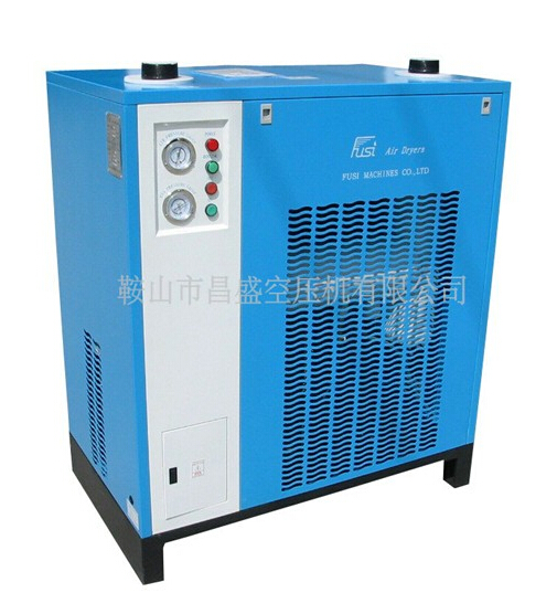 （冷凍式干燥機(jī)）瞬間‘爆炸’。